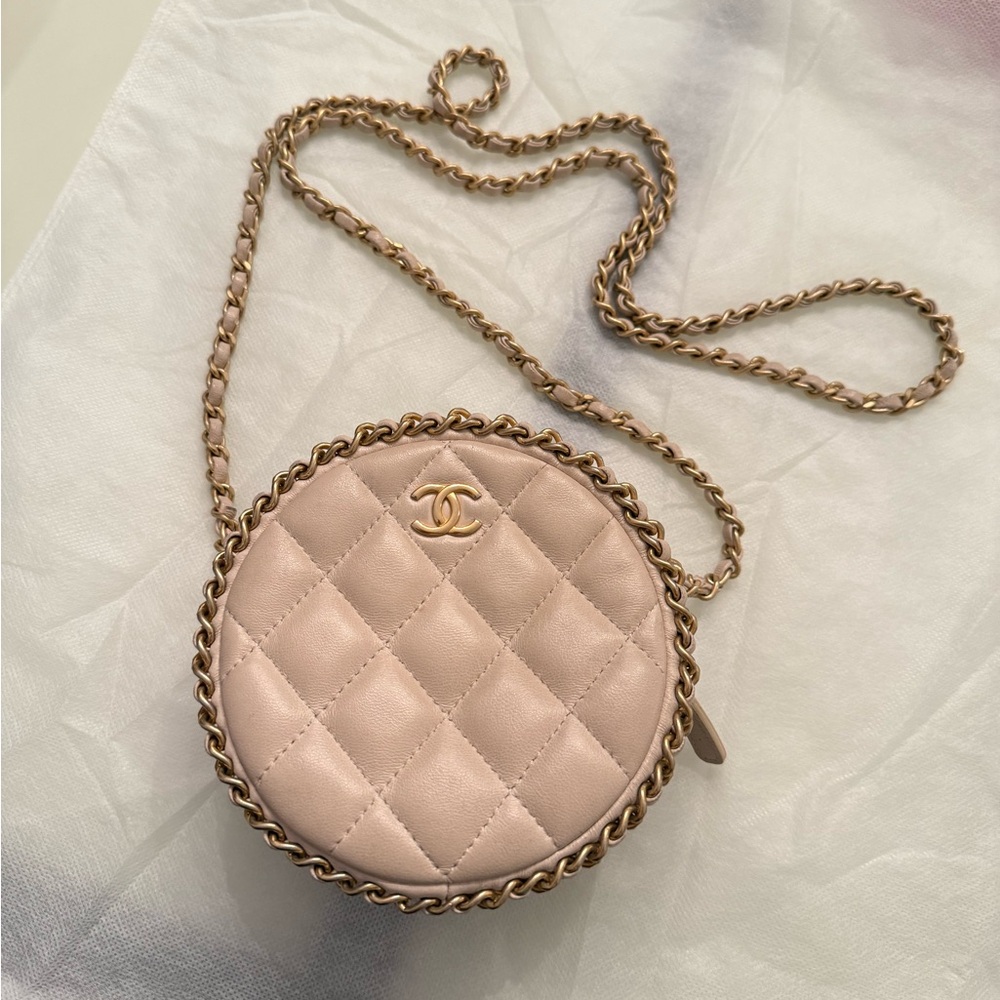 Chanel Round Around Crossbody Chain Quilted Bag